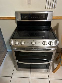 LG Electric oven used