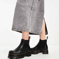 NEW Dr. Martens Audrick Black Leather Chelsea Boots, Size 9