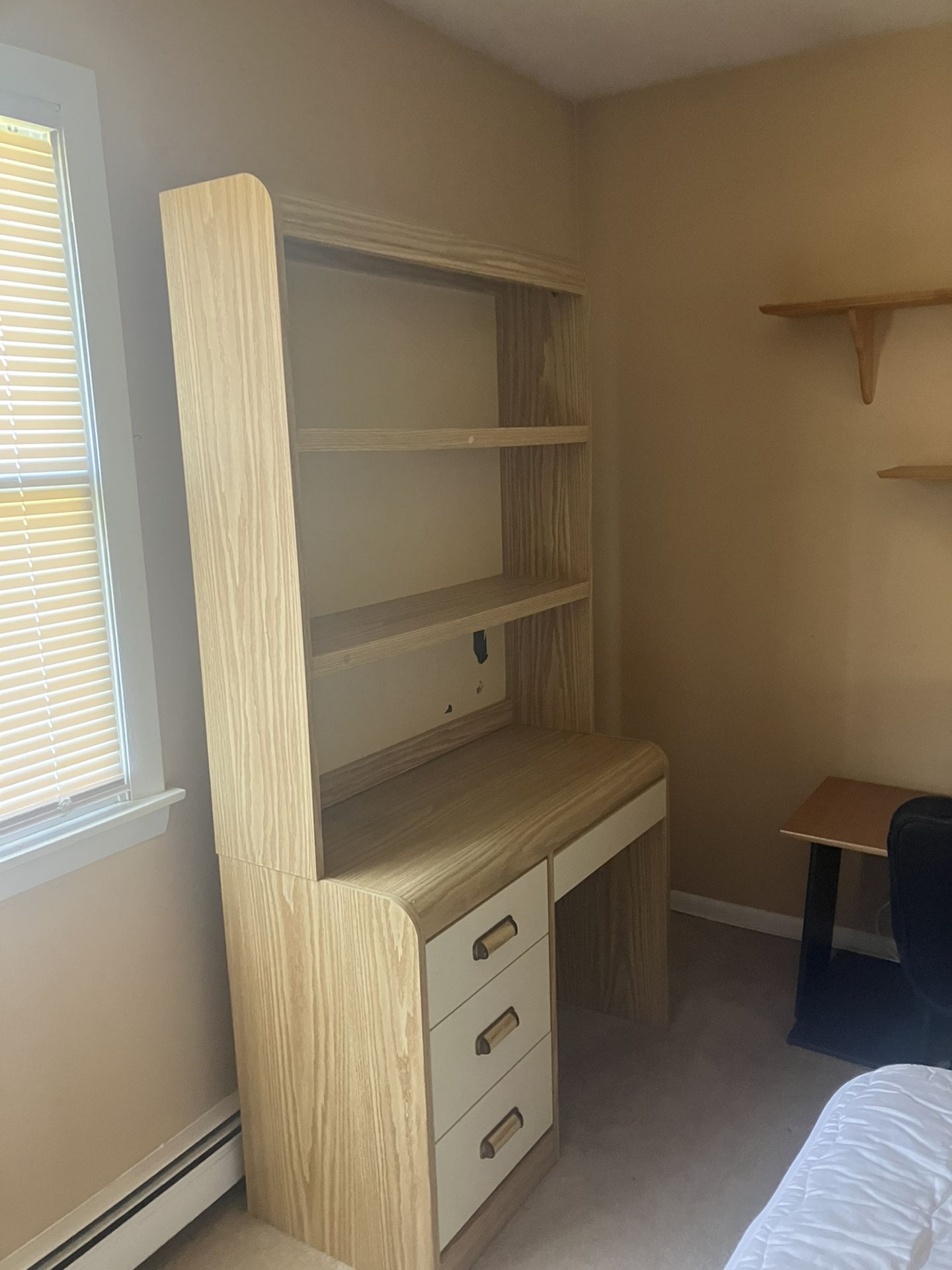 Kids Room Desk And Drawer With Chair