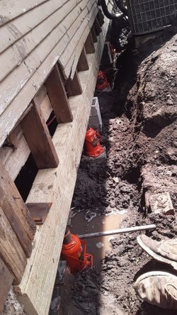 Niveló casa y trailas