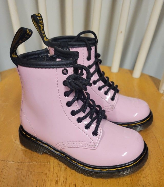 Doc Dr Martens 1460T toddler Pink Combat Boots Patent Leather Sz 7