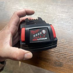 New Milwaukee 2.0 Battery 