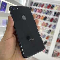 iPhone 8 64GB unlocked 