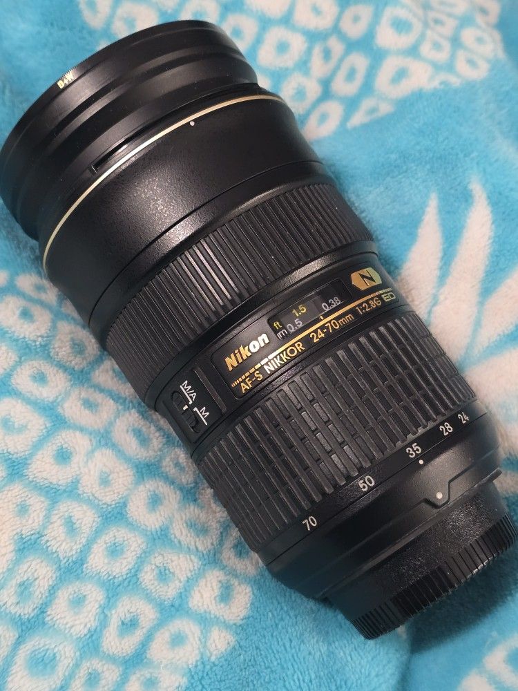 Nikon 24-70mm 2.8