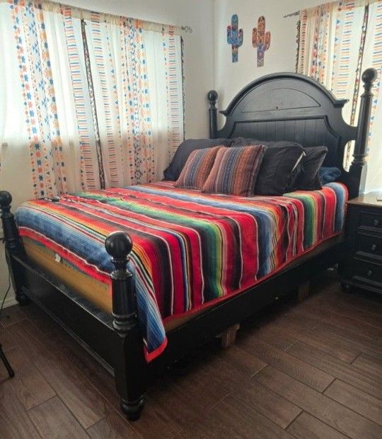 Bedroom Set For Sale