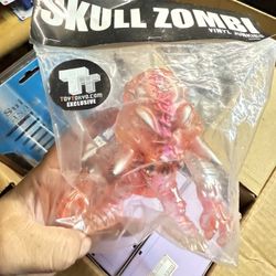 Anime Expo - 2007 Vinyl Junkies Toy Tokyo Skull Zombi Kaiju Figure Orange / Silver Sofubi New