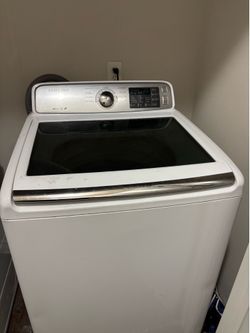 Washer and gas dryer