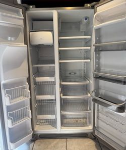 Frigidaire Inside drawers or glass for Refrigerator Frigidaire