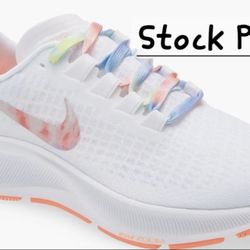 Nike Air Zoom Pegasus 37
Tie-Dye (Women's)