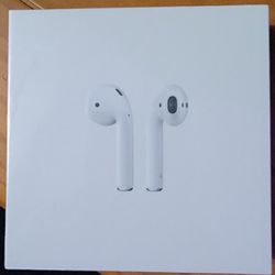 Apple AirPods with Wireless Charging Case - White