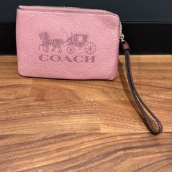 Coach Zip Wristlet In Colorblock Violet. Excellent condition.