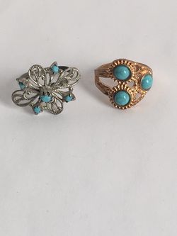 2 BEAUTIFUL LADIES RING SIZE 7