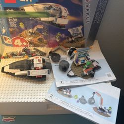 Lego City Spaceship And Asteroid Discovery