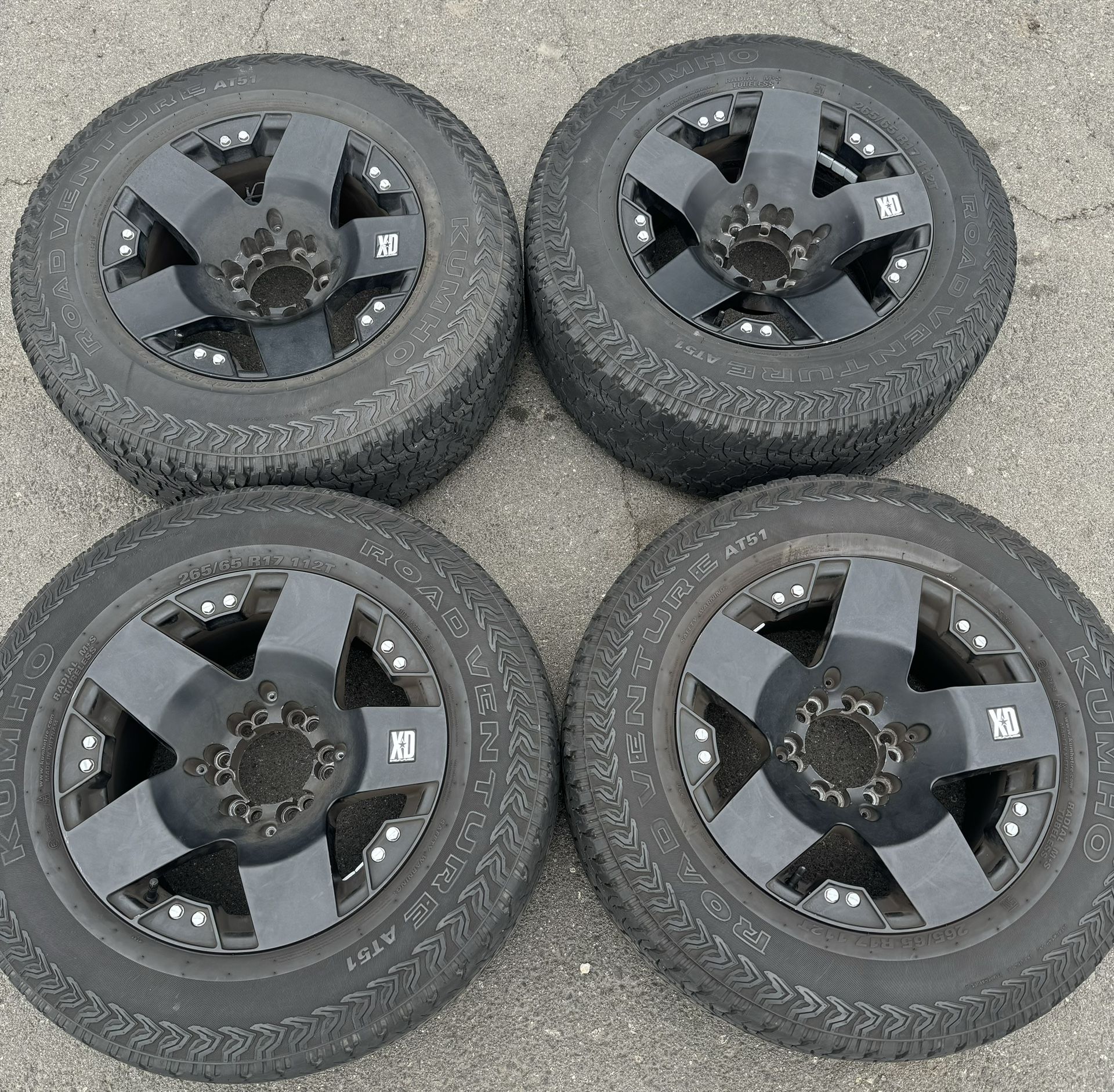 17 Inch KMC XD Wheels And A/T Tires