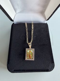Virgin marry necklace