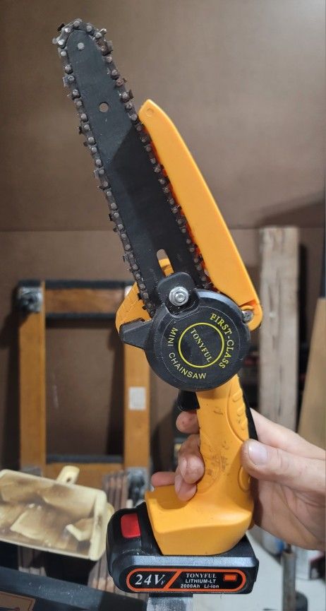 6" Chainsaw