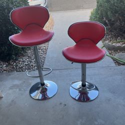 Bar Stools. Adjustable