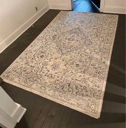 Area rug