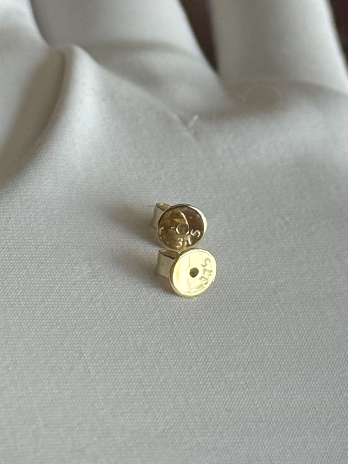 NWOT 9K Yellow Solid Gold 2.825ct Blue Topaz Pear Cut/0.04ct Diamonds Earrings