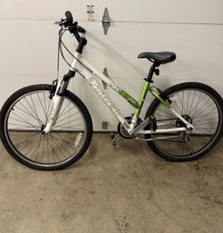 Adult Trek 3700 mountain bike w/ new helmet