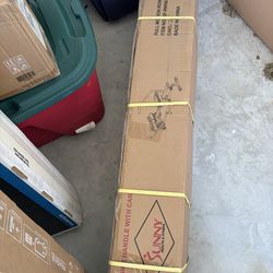 Exercise row machine in new condition