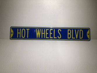 ‘HOT WHEELS BLVD’ Street Sign