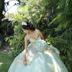 15 Dress Used 