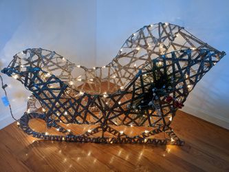 Large Lighted sleigh
