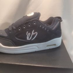 SKATEBOARDING 🛹 👟