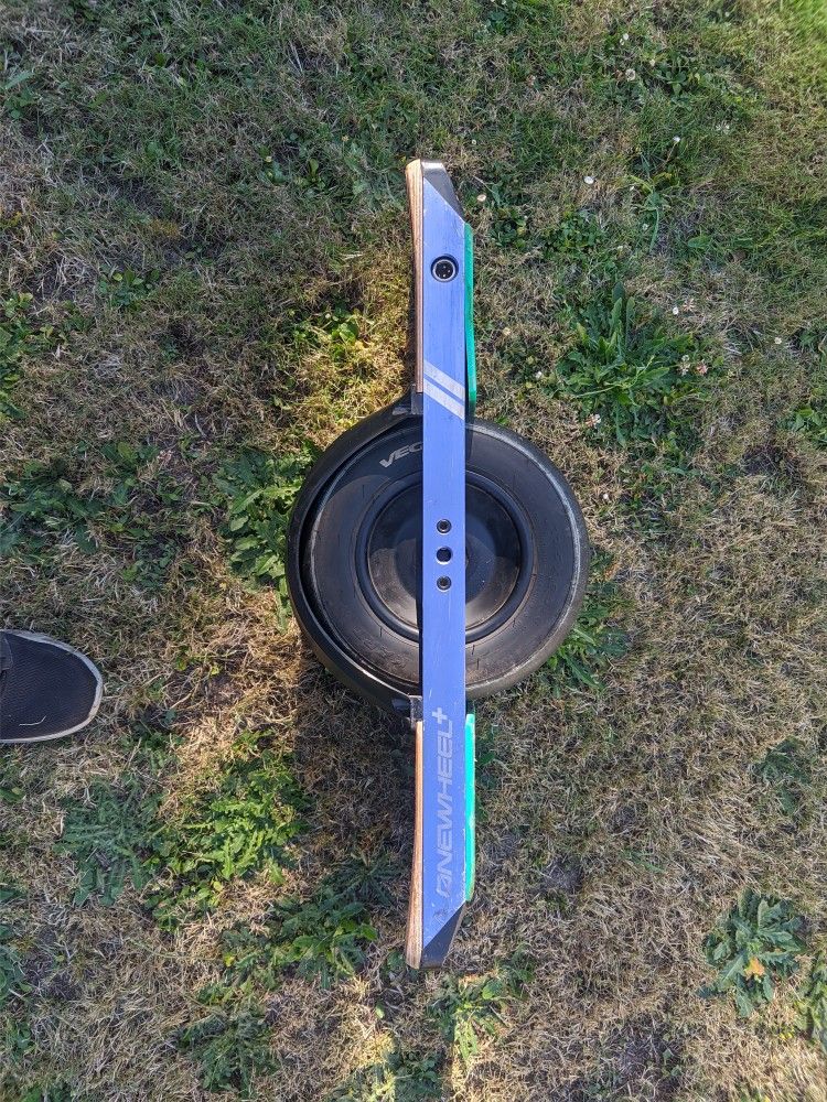 Onewheel Plus. 352 Miles. Works