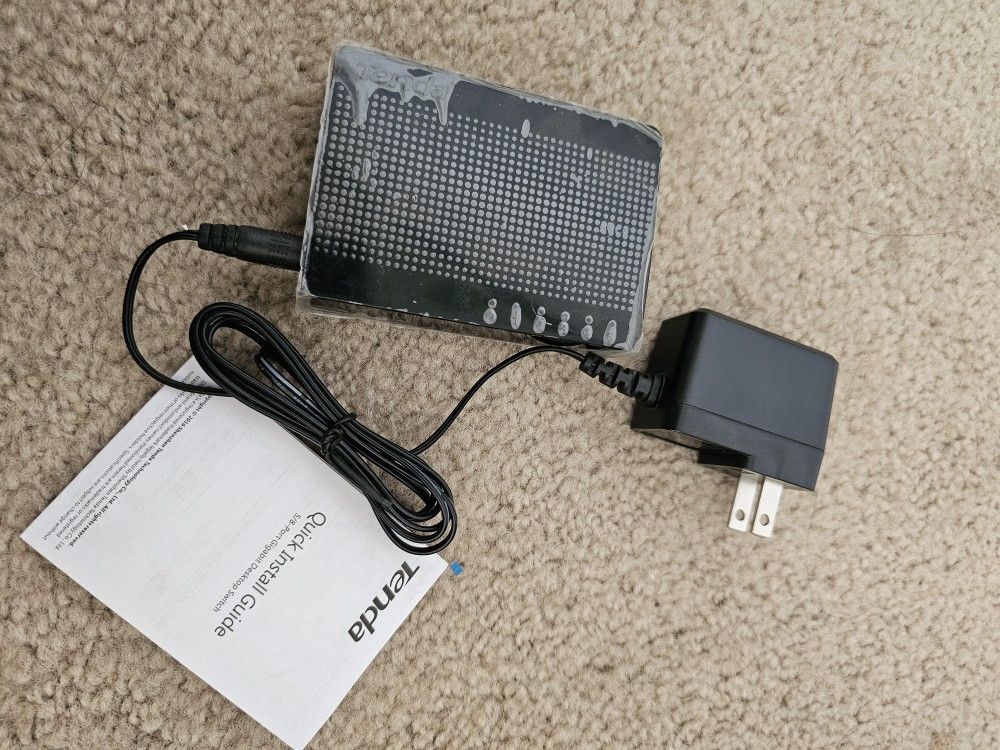 Tenda Gigabit Network Switch