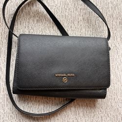 Michael Kors crossbody purse