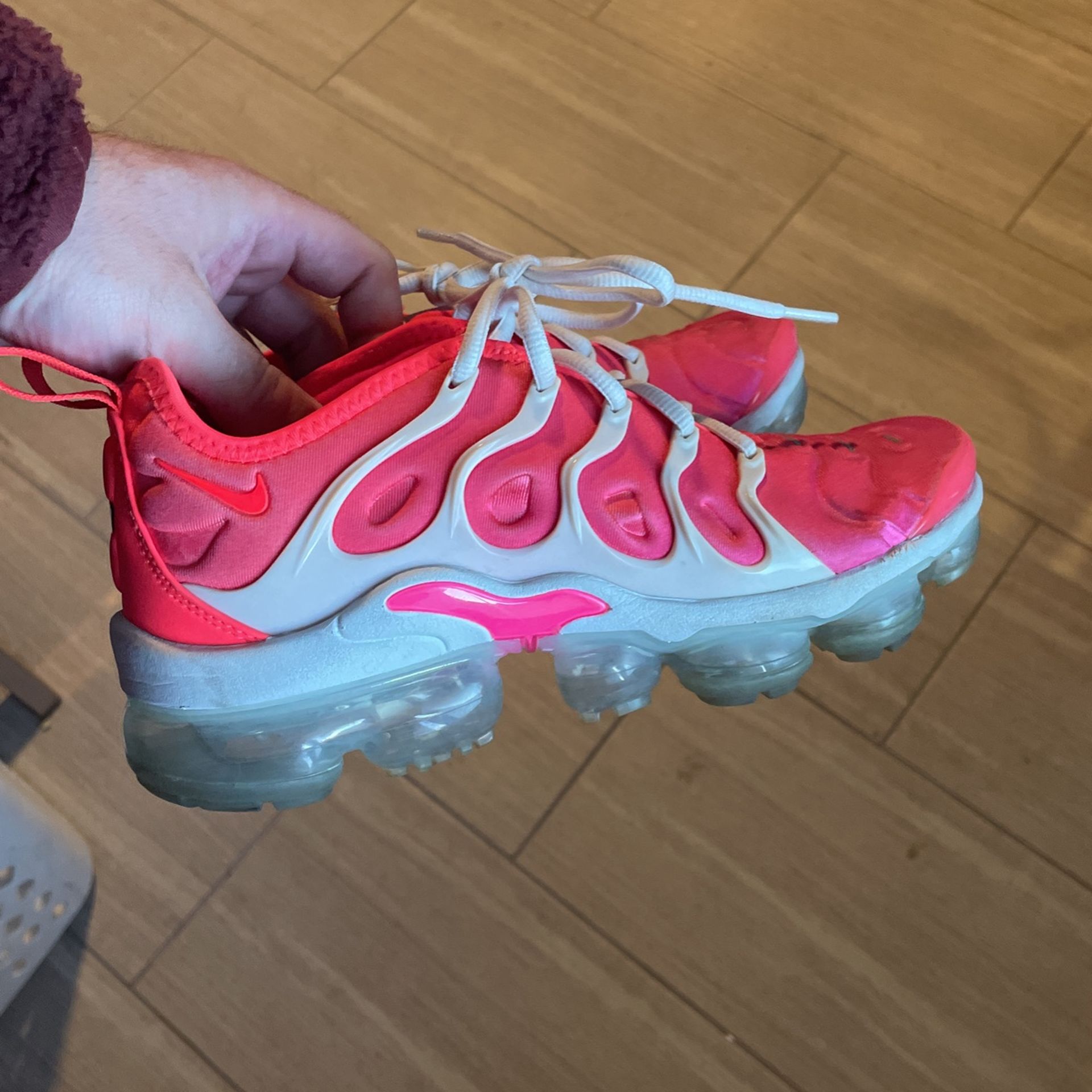 Size 7 Nike Vapor max