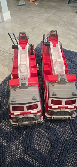 Paw patrol fire trucks