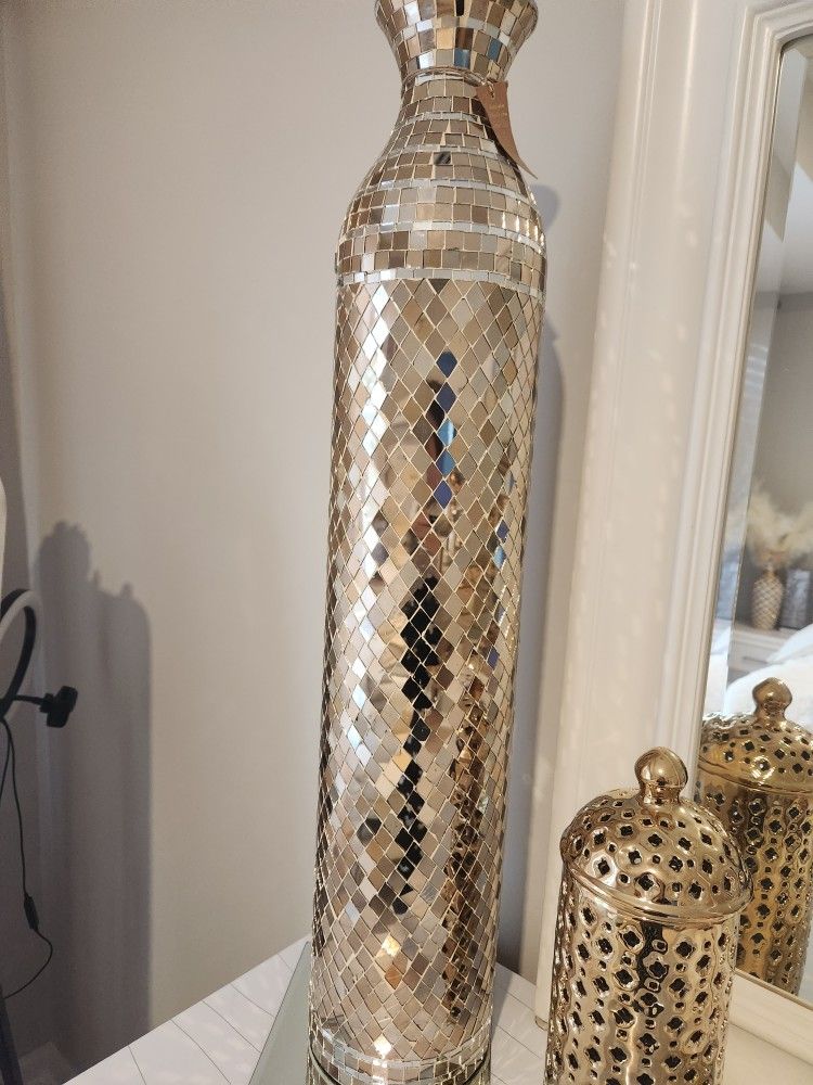 Beautiful Gold And Silver Vase 34 In