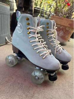 BTFL Leather Roller Skates