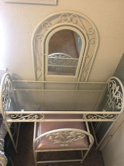 Vanity White & Chair J