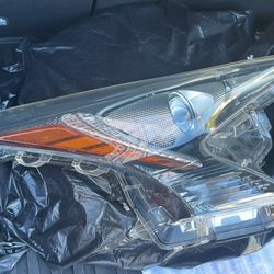 headlight For A 2016 Toyota Prius