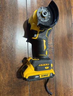 DeWalt DCS438B 20V MAX XR Brushless 3” Cut-Off Tool Like New DCB203 2.0Ah Battery Excellent condition DeWalt 20V MAX XR Brushless 3-Inch Cut-Off Tool 