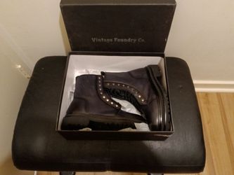 Vintage foundry boot  size 8,5