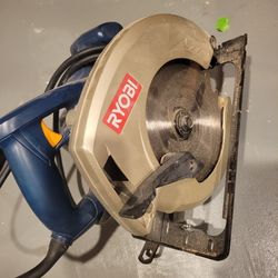 Ryobi Saw