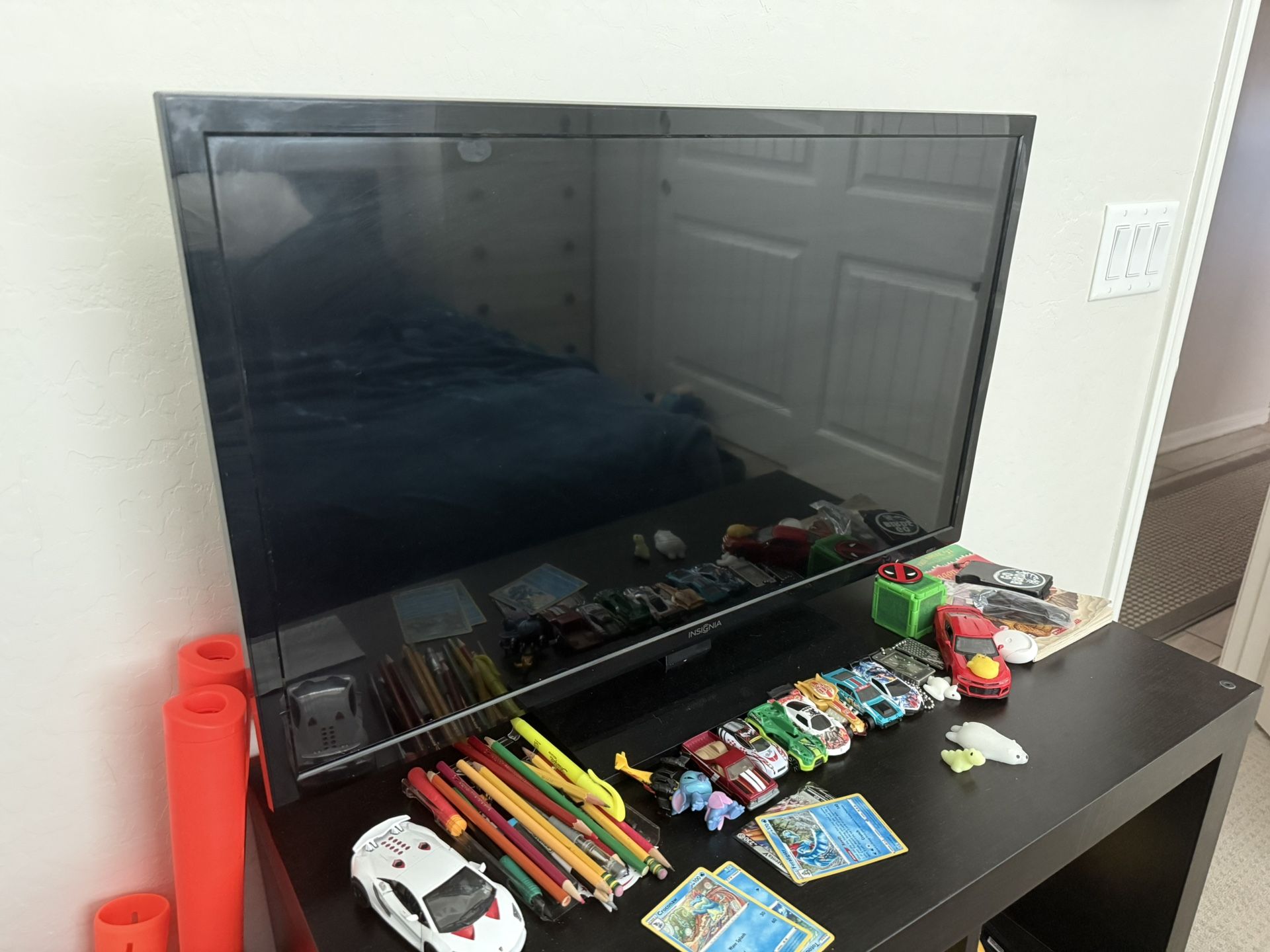 Insignia 32 Inch Tv