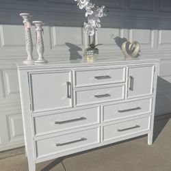 Beautiful White Jerome’s Dresser  New 