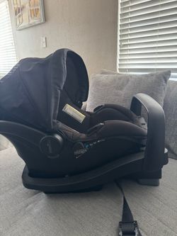 Evenflo infant car seat & base