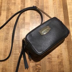 Liz Claiborne Pink Mini Cross Body Bag W. Gold Chain