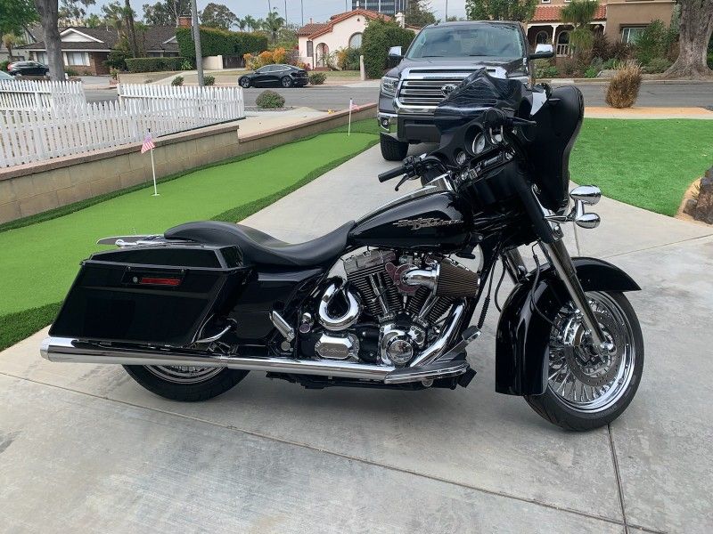 2006 Harley- Davidson FLHX Street Glide