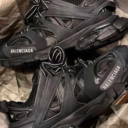Balenciaga Runner