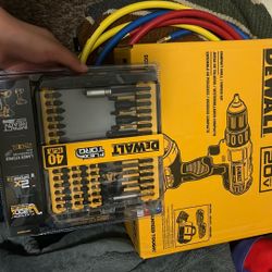 DEWALT 20V MAX Cordless Drill + Bit Set (New) 	