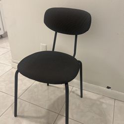 4 Dining Chairs