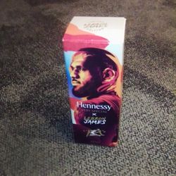 COLLECTABLE EMPTY LIMITED EDITION HENNESSY - LEBRON. JAMES DECANTER 